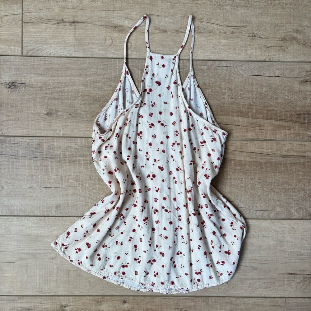 No Boundaries Floral Spaghetti Strap Top - Picture 2 of 4
